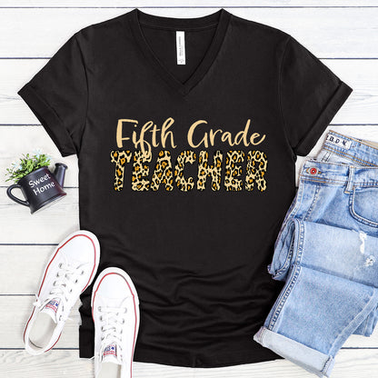 Fifth Grade TEACHER in Leopard print - V-Neck Tee