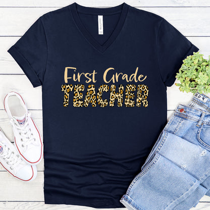 First  Grade TEACHER in Leopard print - V-Neck Tee