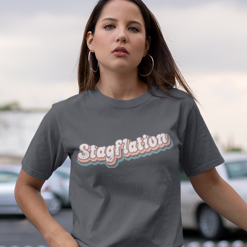 Stagflation Tilted Modern-Retro - T-shirt